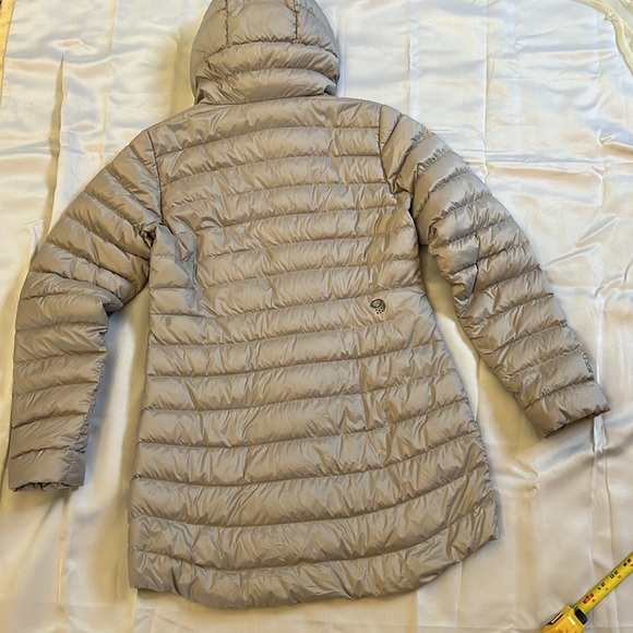 Mountain hardware coat silver grey color. Size SP - Picture 7 of 9